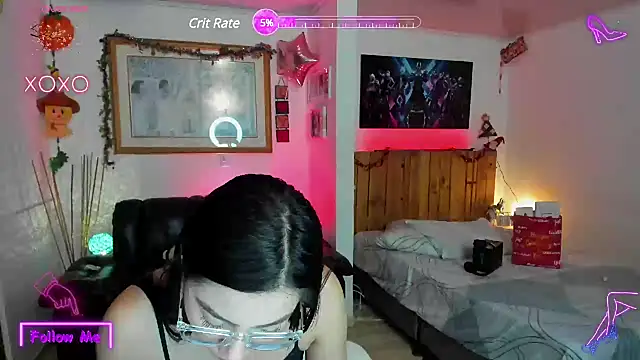 LauGrayJ online show from January 24, 11:45 pm