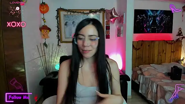 LauGrayJ online show from March 13, 3:44 am