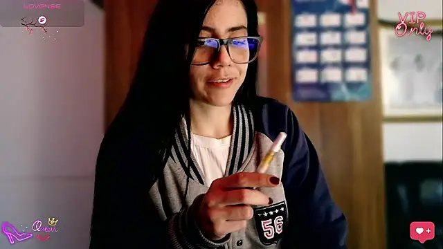 LauGrayJ online show from January 9, 11:57 am