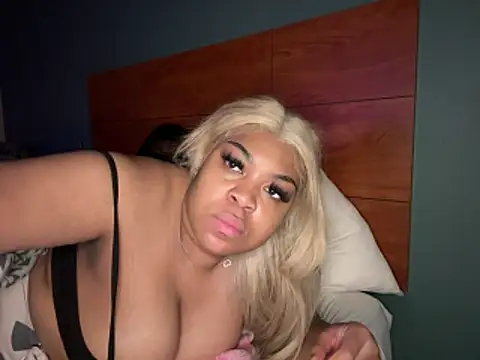 Snapshot of AUNYXXX chatting on June 14, 2:46 am AUNYXXX online show from June 14, 2:46 am