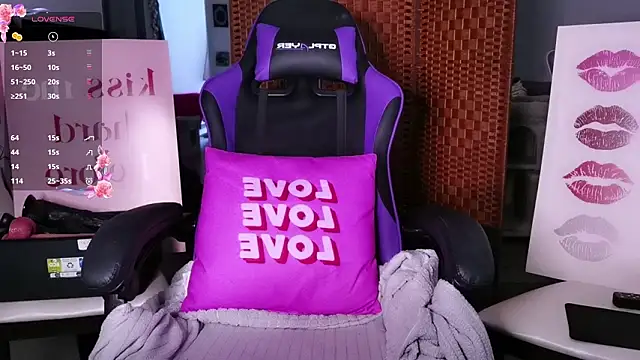 Snapshot of Caliiie-of chatting on February 16, 7:26 am Caliiie-of online show from February 16, 7:26 am