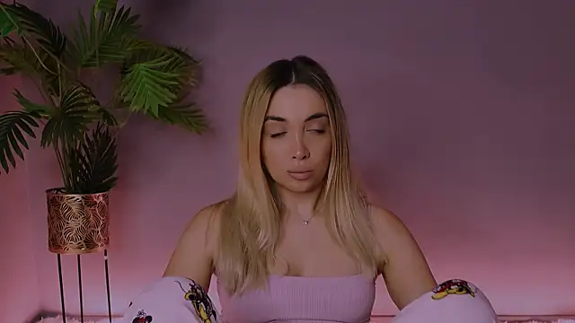 Jessielle online show from January 13, 1:49 pm