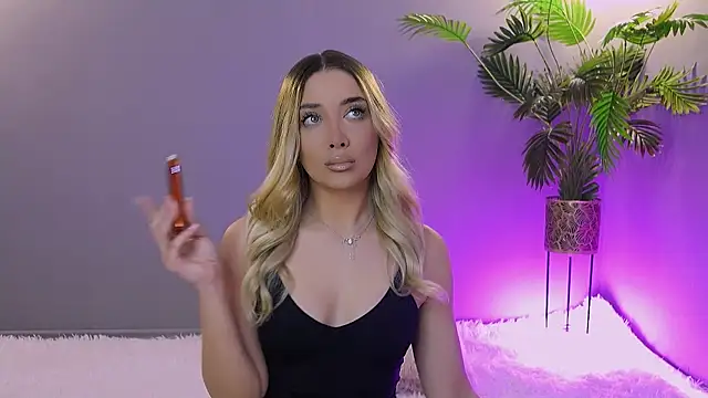 Snapshot of Jessielle chatting on March 21, 6:51 am Jessielle online show from March 21, 6:51 am