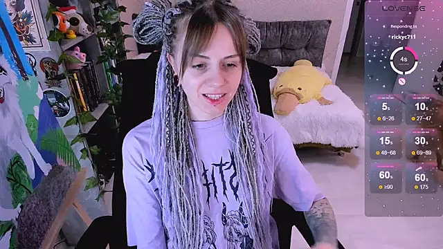 NaniMoore online show from December 25, 11:11 am