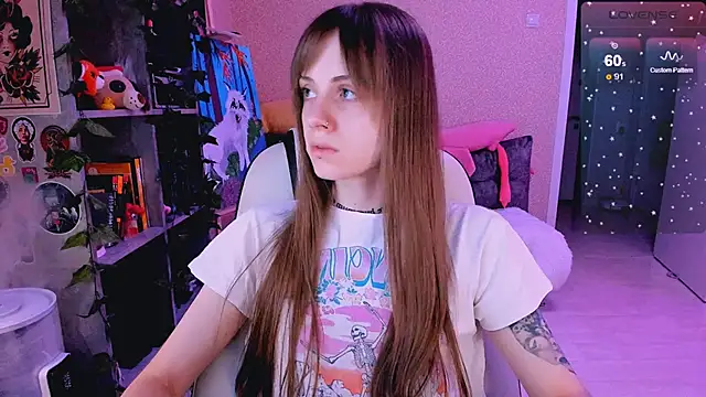 NaniMoore online show from February 18, 8:14 pm