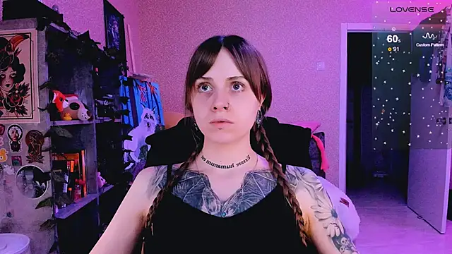 NaniMoore online show from March 2, 2:19 am