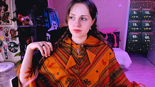 NaniMoore online show from March 16, 8:11 pm