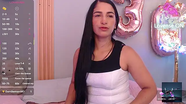 Snapshot of Thayssa_ross chatting on April 30, 2:56 pm Thayssa ross online show from April 30, 2:56 pm