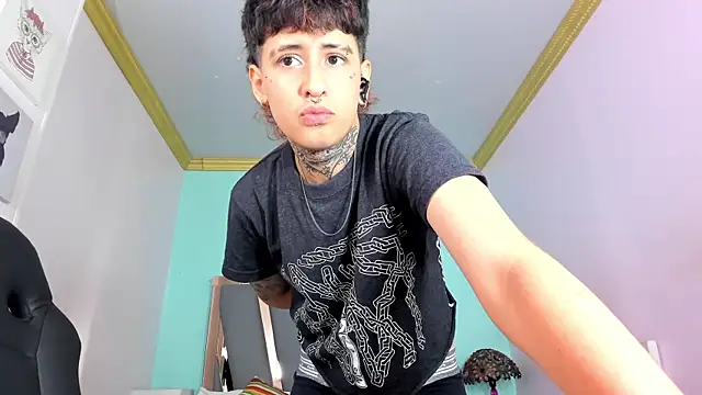 Ethan lennox online show from September 29, 8:35 pm