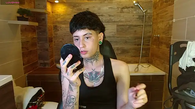 Ethan lennox online show from February 27, 9:04 pm