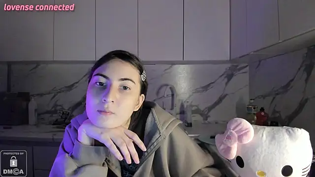 Ayesha Thebestt online show from January 15, 3:38 pm