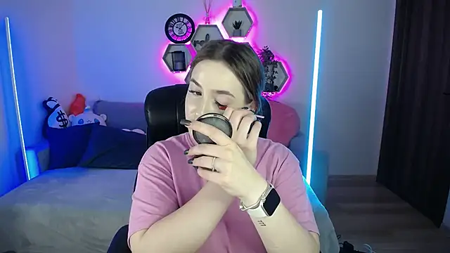 SabrinViolet online show from September 24, 8:17 am