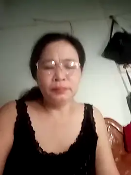 Snapshot of Sexy-asslove90 chatting on October 18, 5:10 am Sexy-asslove90 online show from October 18, 5:10 am