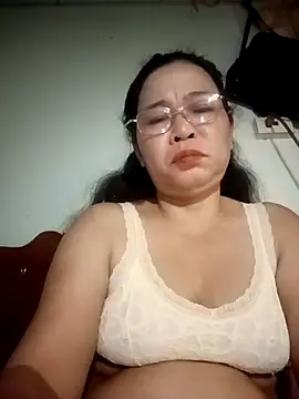 Snapshot of Sexy-asslove90 chatting on October 31, 1:45 pm Sexy-asslove90 online show from October 31, 1:45 pm