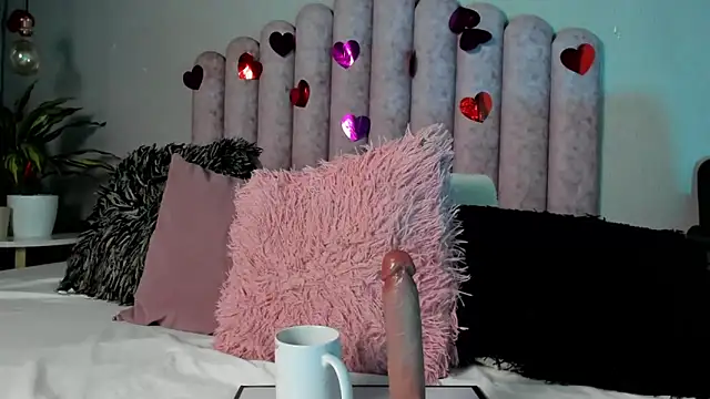 SusanBenett online show from March 15, 1:30 am