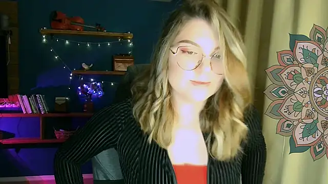 VioletteWay online show from November 9, 4:05 pm