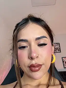 Luna  Ponce online show from September 24, 3:37 pm