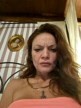 vampvanna23 online show from July 5, 11:23 pm