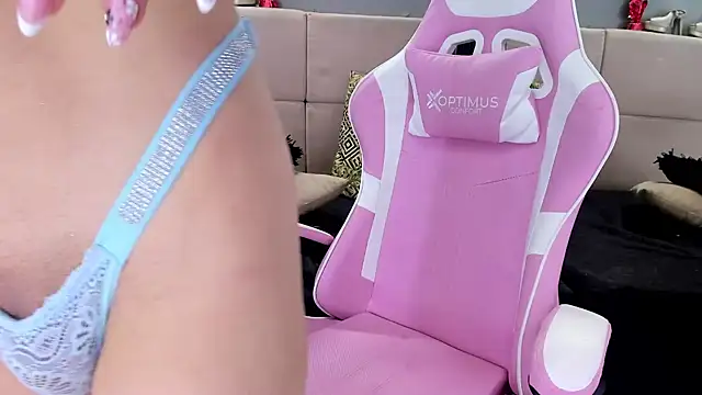 PamelaAnderson 2 online show from February 8, 7:48 am