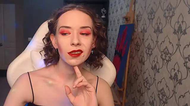 FascinatingEyess online show from May 18, 7:52 pm