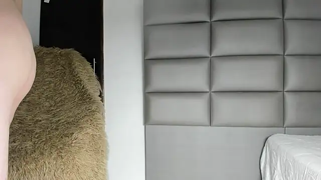 dereksmith2 online show from March 26, 9:53 pm