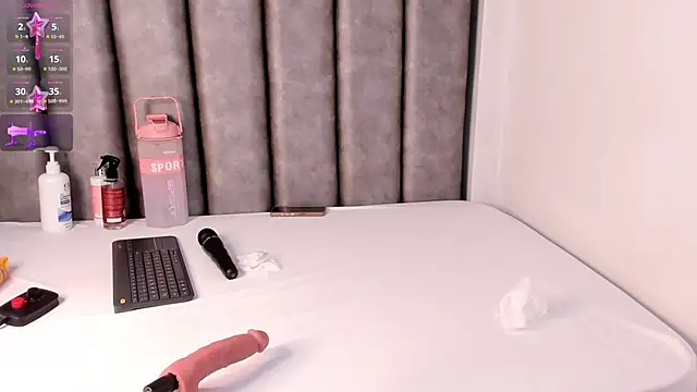 Katy thompson  online show from November 9, 4:00 am