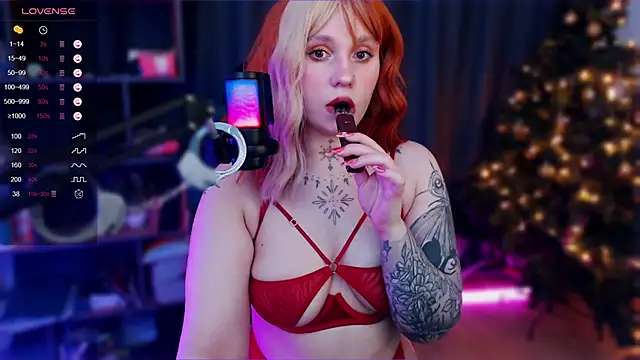 The Full Red Moon online show from December 29, 11:40 am