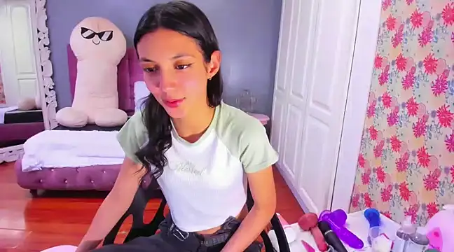 Iris Stone  online show from January 25, 8:10 pm