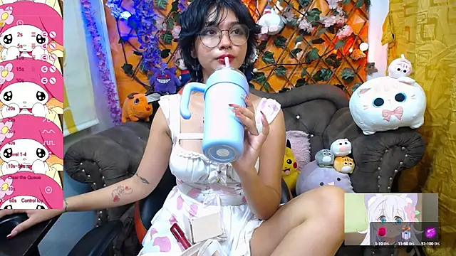 Snapshot of ravenn_20 chatting on March 3, 2:37 pm ravenn 20 online show from March 3, 2:37 pm