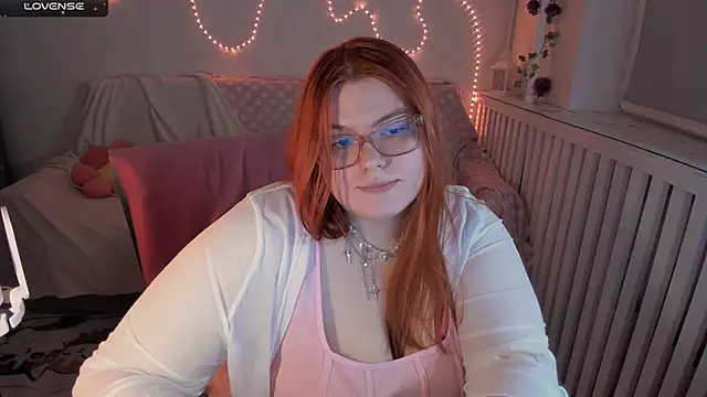 Melissa Purr online show from November 6, 7:26 pm