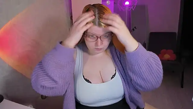 Snapshot of Melissa_Purr chatting on April 25, 8:39 pm Melissa Purr online show from April 25, 8:39 pm