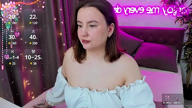 FeralPeach online show from March 21, 6:05 am