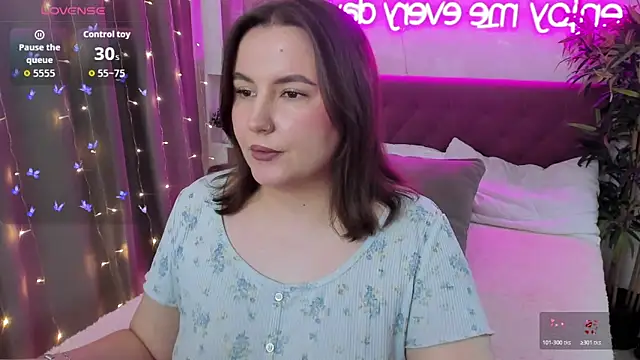 FeralPeach online show from January 10, 6:04 am