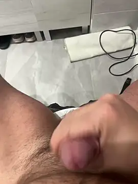 Snapshot of -Manu-85 chatting on November 25, 8:20 pm -Manu-85 online show from November 25, 8:20 pm