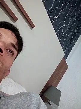 719610 online show from April 6, 2:31 am