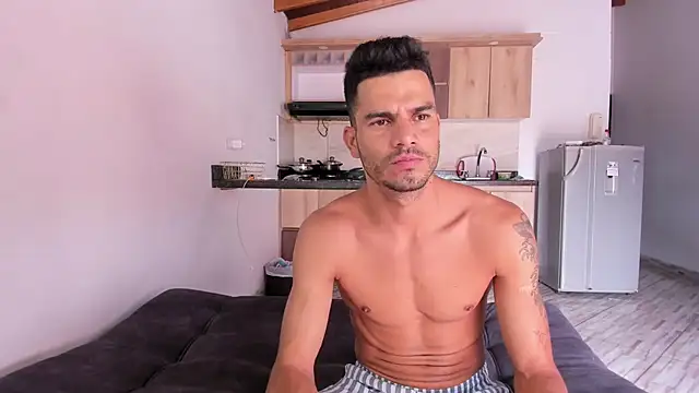 Snapshot of MorganFrei chatting on March 12, 7:17 pm MorganFrei online show from March 12, 7:17 pm