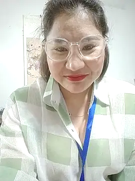 Snapshot of Rose_DiDi chatting on April 17, 5:43 am Rose DiDi online show from April 17, 5:43 am