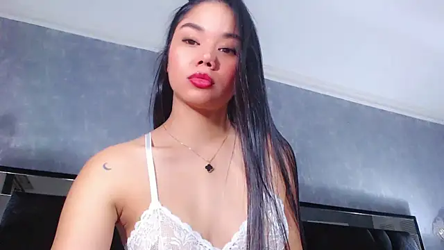 JasmineMoore online show from March 4, 8:38 pm