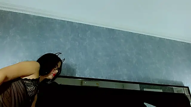 JasmineMoore online show from November 1, 8:55 pm