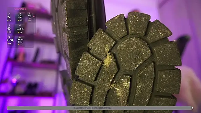 MissKorah online show from April 19, 12:43 am