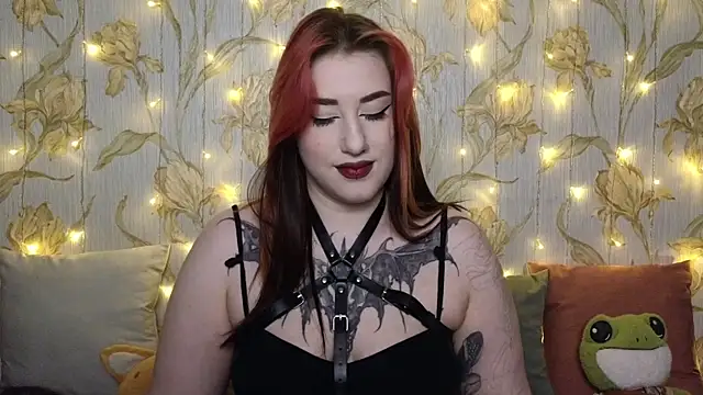 Kimpossible1 online show from January 21, 2:15 pm