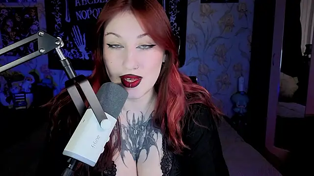 Snapshot of Kimpossible1 chatting on March 3, 10:48 pm Kimpossible1 online show from March 3, 10:48 pm