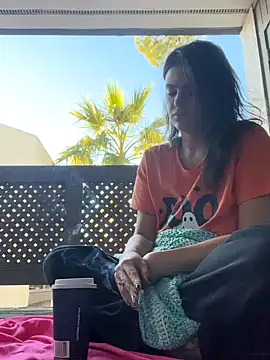 SafeinouterSpace online show from December 4, 11:13 pm