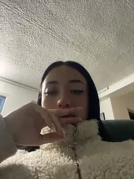 Ady 18 online show from January 21, 10:30 pm