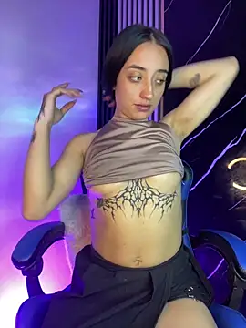 Ady 18 online show from October 25, 5:40 pm