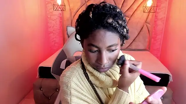 Snapshot of Queen_perla_ chatting on February 22, 12:29 pm Queen perla online show from February 22, 12:29 pm