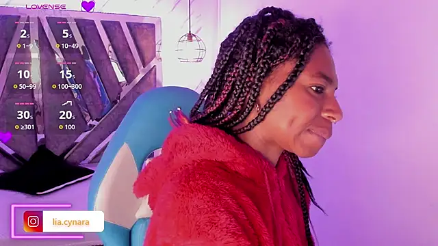 Snapshot of Queen_perla_ chatting on September 21, 12:18 pm Queen perla online show from September 21, 12:18 pm