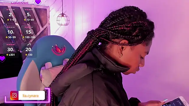 Snapshot of Queen_perla_ chatting on September 25, 12:20 pm Queen perla online show from September 25, 12:20 pm