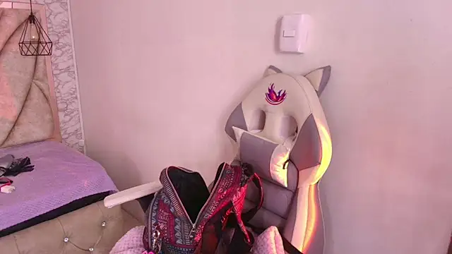 Snapshot of Queen_perla_ chatting on November 29, 12:30 pm Queen perla online show from November 29, 12:30 pm