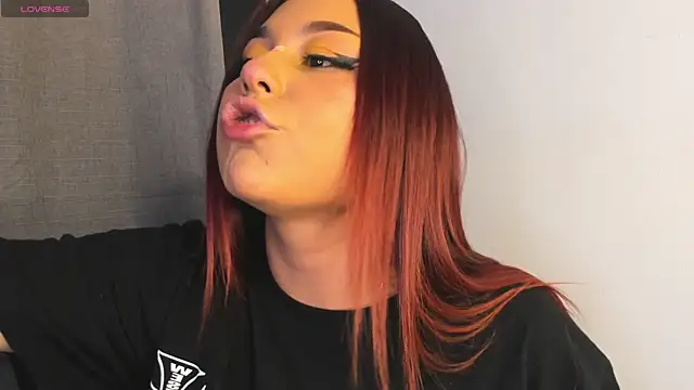 Snapshot of samantha-black chatting on July 9, 11:53 pm samantha-black online show from July 9, 11:53 pm